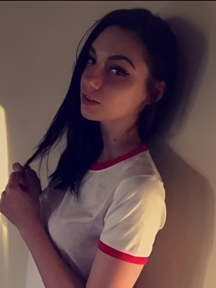 Индивидуалка Таира, доступна для личного знакомства от 10000 руб