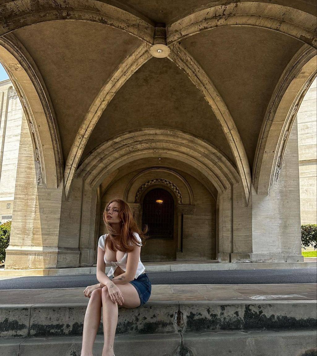 Александра привлекальеная девушка из Твери цена от 3000 руб