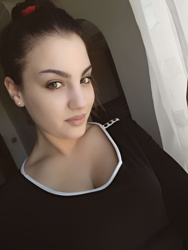 Анюта привлекательная девушка из Твери цена от 2000 руб